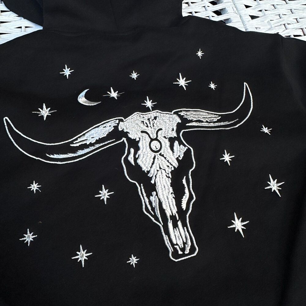 Taurus Embroidered Women's Cropped Black Hoodie M Goth Whimsigoth